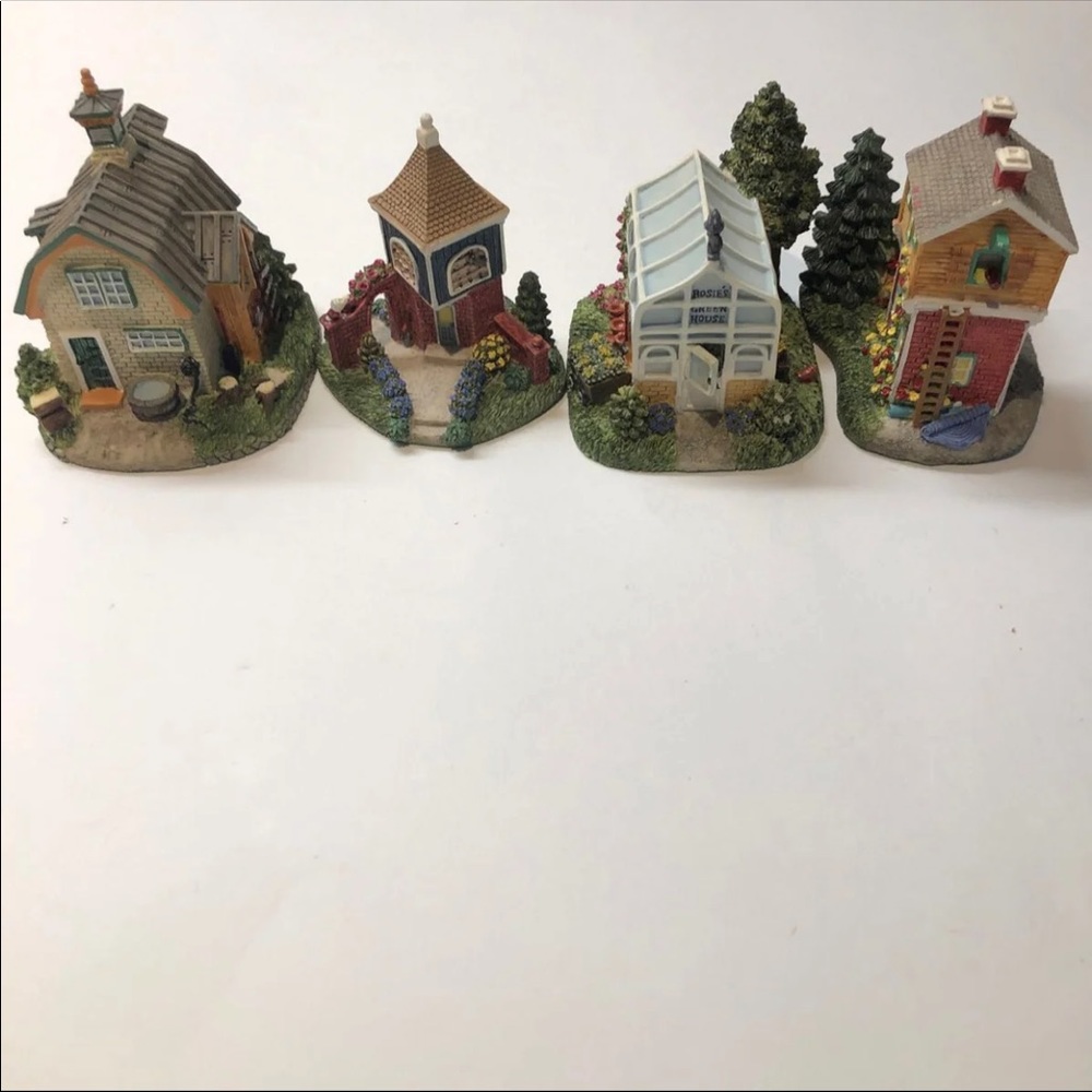 Vtg 1999 International Resources Figurines